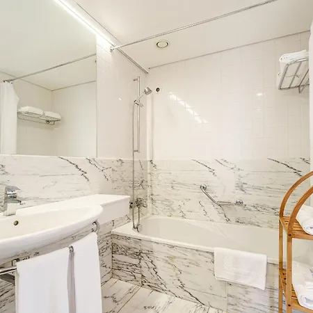 Santa Maria Hotel 4*