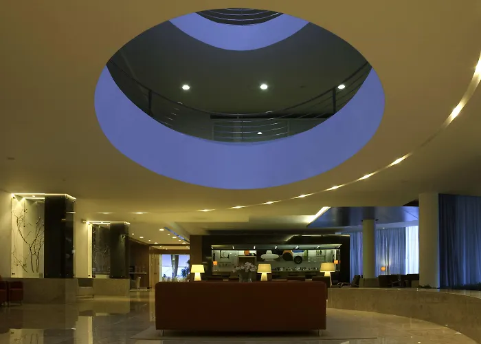 Santa Maria Hotel 4*